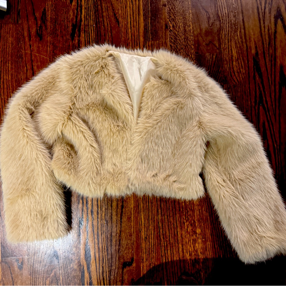 Cropped faux fur